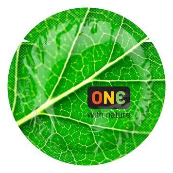 Презерватив ONE Color Sensations ONE with nature, 1 шт, зелений, гладенький, зі змазкою &mdash; купити в інтим-бутику EroticToys