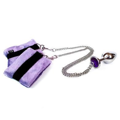 Наручники з металевою анальною пробкою Art of Sex Handcuffs with Metal Anal Plug size M Purple &mdash; купити в інтим-бутику EroticToys
