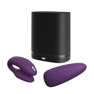 Смарт-вібратор для пар We-Vibe Chorus Purple, сенсорне керування вібраціями стисненням пульта &mdash; купити в інтим-бутику EroticToys