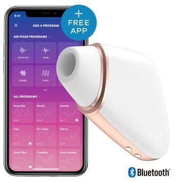 Вакуумний кліторальний стимулятор Satisfyer Love Triangle White з керуванням через інтернет &mdash; купити в інтим-бутику EroticToys