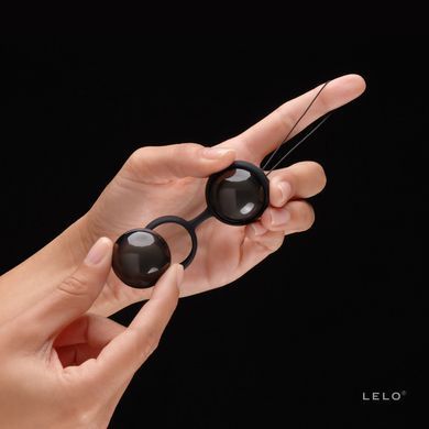 Вагінальні кульки LELO Luna Beads Noir Black, зміщений центр ваги, діаметр 2,9 см, 2х37 г &mdash; купити в інтим-бутику EroticToys