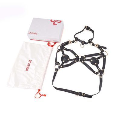 Портупея на грудь LOCKINK SEVANDA Queen Chest Harness with Removable Bra, чорна, зі знімними пестис &mdash; купити в інтим-бутику EroticToys