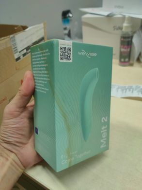 Вакуумний смарт-стимулятор для пар We-Vibe Melt 2 Sage (розводи на пакованні) &mdash; купити в інтим-бутику EroticToys