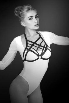 Портупея на груди Bijoux Pour Toi - CLARA, еластичний поліестер &mdash; купити в інтим-бутику EroticToys