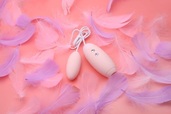 Вакуумний стимулятор з віброяйцем 2-в-1 KISSTOY Miss VV Pink &mdash; купити в інтим-бутику EroticToys
