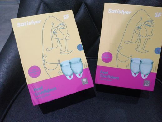 Набор менструальных чаш Satisfyer Feel Confident (light green) (м'яте паковання!!!) &mdash; купити в інтим-бутику EroticToys