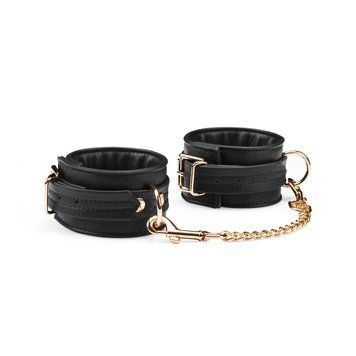 Наручники з ланцюжком Liebe Seele Black Organosilicon Wrist Cuff, екошкіра &mdash; купити в інтим-бутику EroticToys