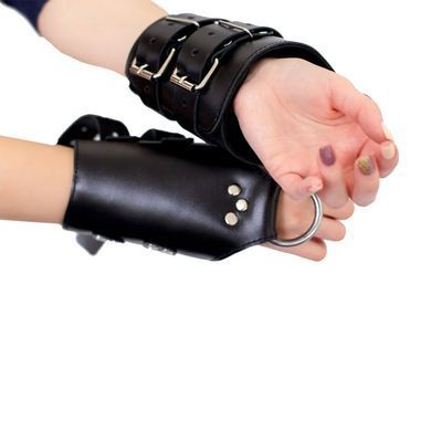 Манжети для підвісу за руки Art of Sex &ndash; Kinky Hand Cuffs For Suspension, чорні, натуральна шкіра &mdash; купити в інтим-бутику EroticToys