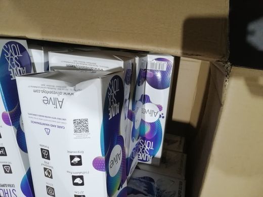 Прозорий фалоімітатор Alive Valiant Jelly Dildo (м'ята упаковка!!!) &mdash; купити в інтим-бутику EroticToys